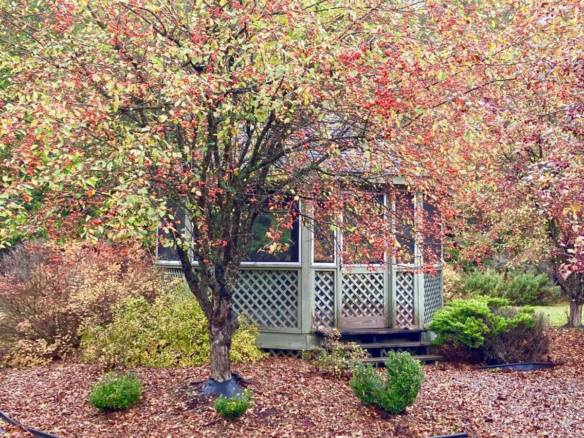 Garden Grove Retreat & Lodging Near Pictured Rocks, Fayette, Trails Exterior foto
